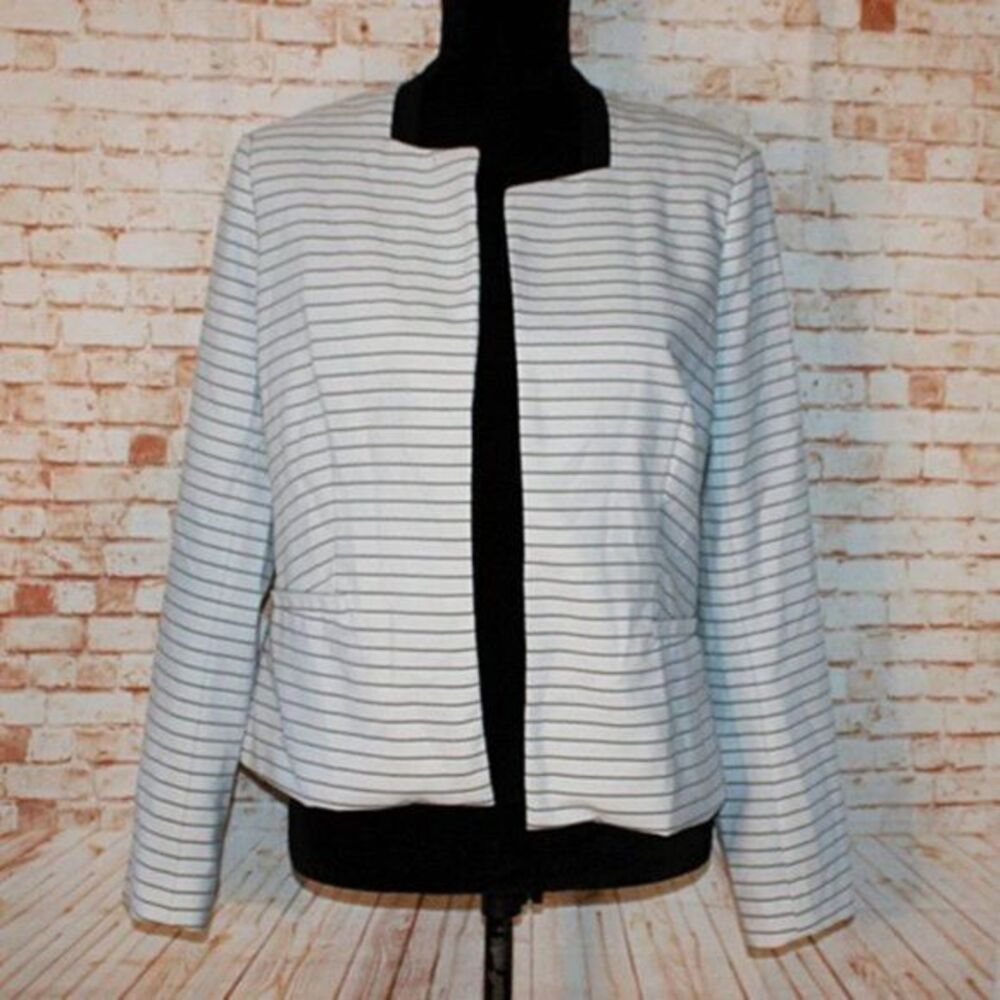 Harlowe & Graham Stripe Collarless Jacket